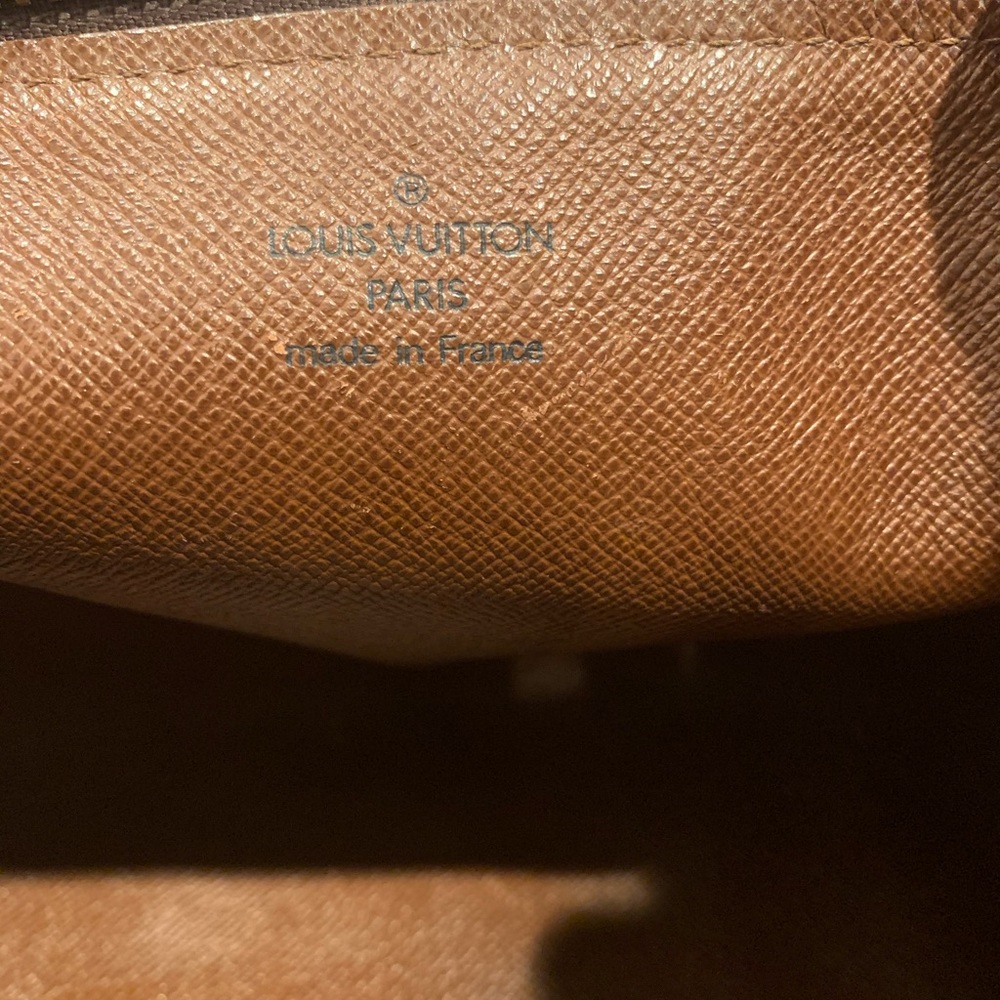 Louis Vuitton Brown Monogram Shoulder Bag - Picture 4 of 13